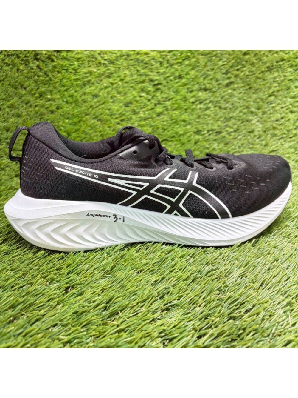 Asics Gel-Excite 10 Womens Size 8.5 Black White Athletic Running Shoes Sneakers